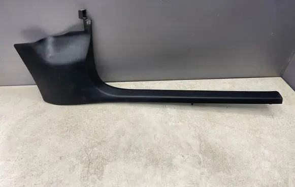 Audi A4 S4 B7 8E 8H Front sill trim cover 8E0867272