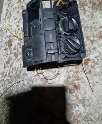 Volkswagen PASSAT B4 Climate control unit