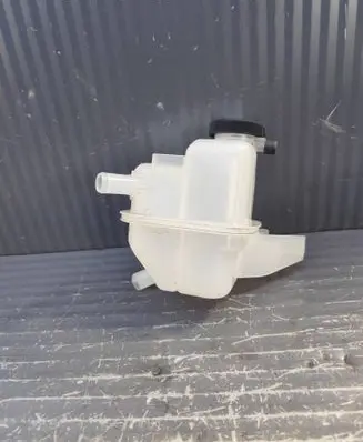 Toyota Yaris XP210 Coolant expansion tank/reservoir cap YARISIVZBIORNICZEK