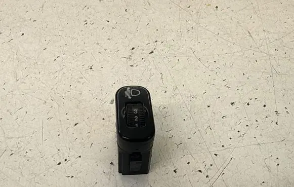 Mercedes-Benz Sprinter W906 Headlight level height control switch 32200103 0005445931