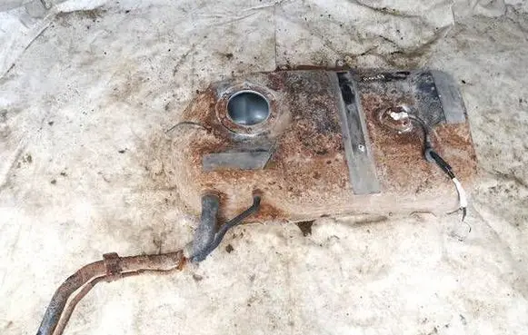 Mitsubishi Outlander Fuel tank 