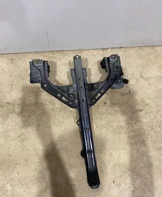 Radiator support slam panel bracket