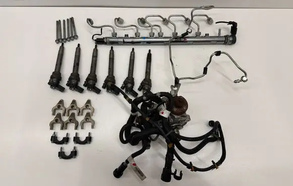 BMW 5 F10 F11 Fuel injection system set 7823400 26112015 14837811