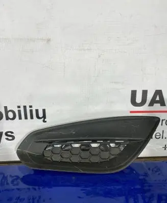 Volvo S60 Front bumper lower grill 31294129