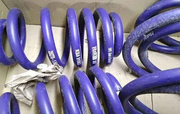 Volkswagen Transporter - Caravelle T5 Front coil spring
