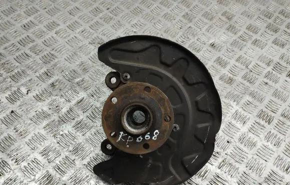 Volkswagen Golf VII Front wheel hub