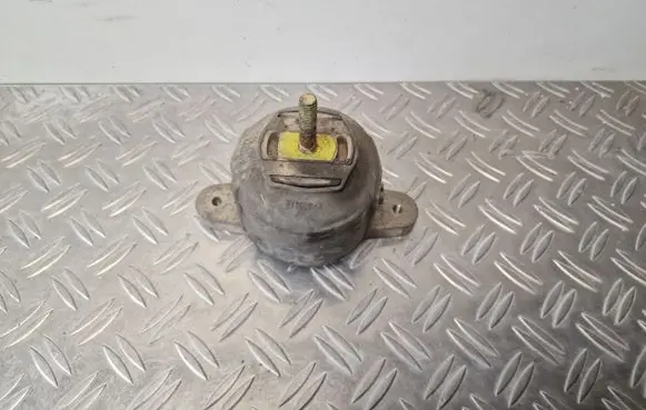 Audi A8 S8 D3 4E Gearbox mount 4E0399151AR