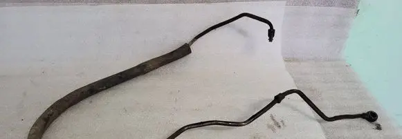 Volkswagen PASSAT B3 Power steering hose/pipe/line 