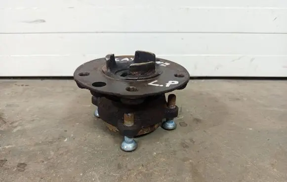 Porsche Cayenne (92A) Front wheel hub 