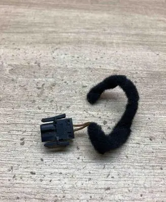 BMW 3 E36 Plug wire 1378108 18288161 2PIN