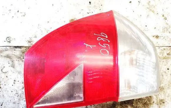 Honda FR-V Rear/tail lights