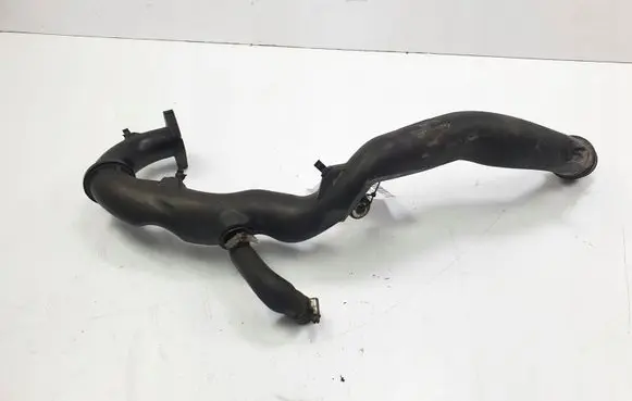 Opel Vivaro Air intake hose/pipe 8200760904