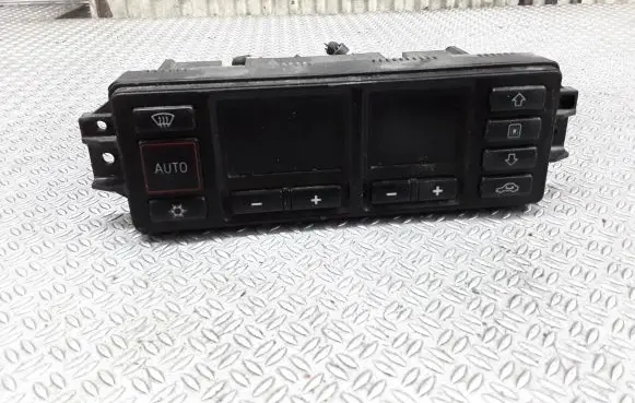 Audi A4 S4 B5 8D Climate control unit 8L0820043B
