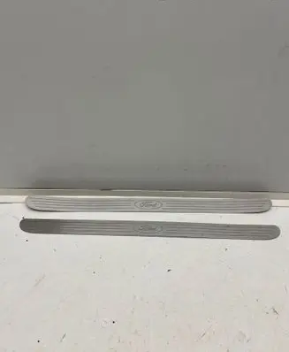 Ford Focus sill trim set (inner) 