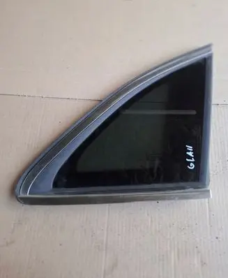 Mercedes-Benz GLA H247 Front triangle window/glass 