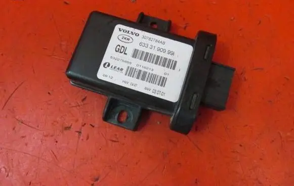 Volvo V70 Light module LCM 30782784AB