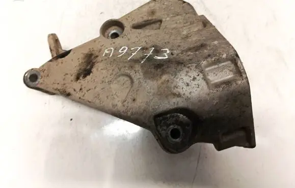 Skoda Praktik (5J8) Engine mounting bracket 045199207M