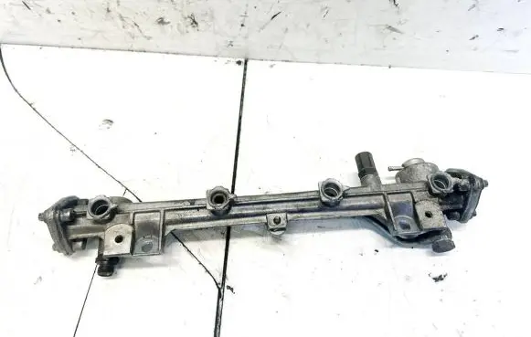 Mercedes-Benz CLK A208 C208 Fuel main line pipe r1110781045
