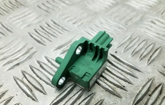 Volkswagen PASSAT B6 Airbag deployment crash/impact sensor 3C0909606