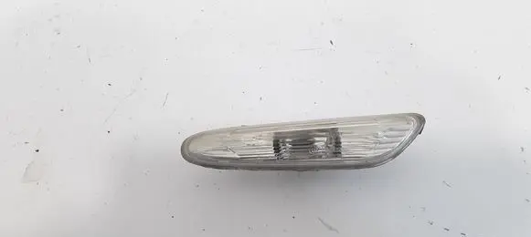 BMW 3 E90 E91 Front fender indicator light 725332502