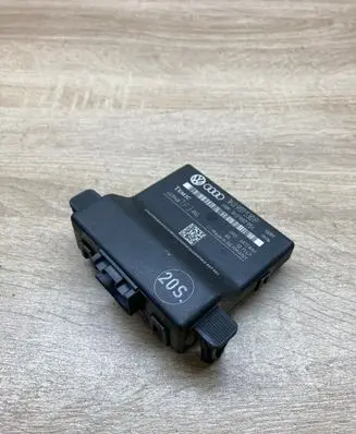 Volkswagen Golf V Gateway control module 1K0907530P