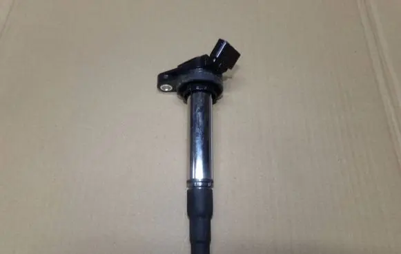 Toyota Avensis T270 High voltage ignition coil 