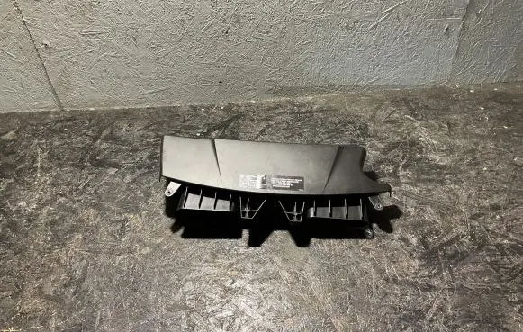 BMW X3 E83 Air intake duct part 8596256