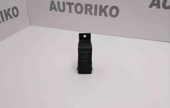 Ford Mondeo MK IV Glow plug pre-heat relay 9666671780 51299049
