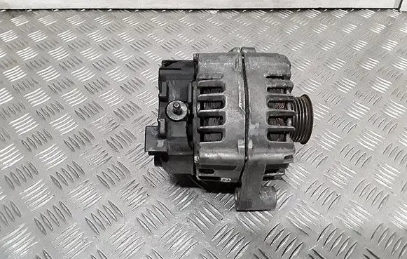 BMW 3 E92 E93 Generator/alternator 9655191680
