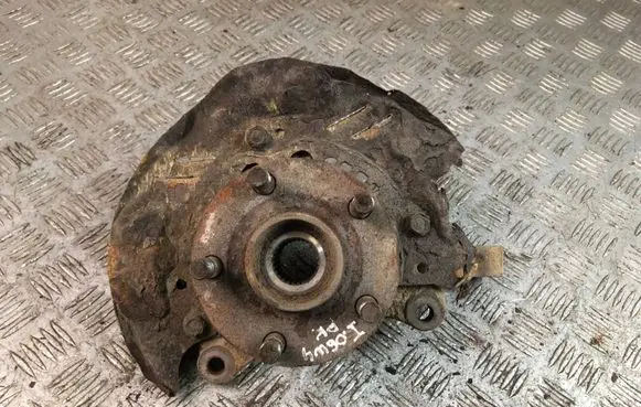 Subaru Impreza II Front wheel hub