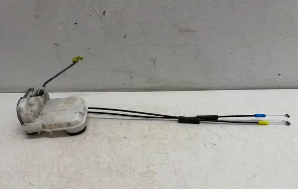 Mitsubishi Space Star Rear door lock 20804A