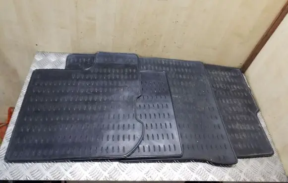 Dacia Sandero Car floor mat set 8201319829