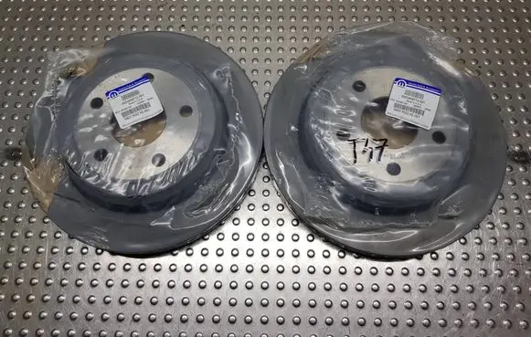 Jeep Grand Cherokee Rear brake disc 53409713 68035022AE