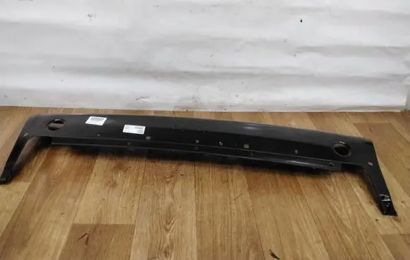 Volkswagen PASSAT B3 Front bodywork piece 953424