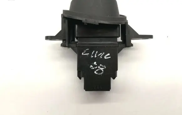 Engine start stop button switch
