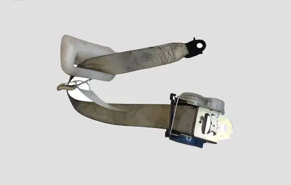 Hyundai Santa Fe Middle seatbelt (rear) 898102B910
