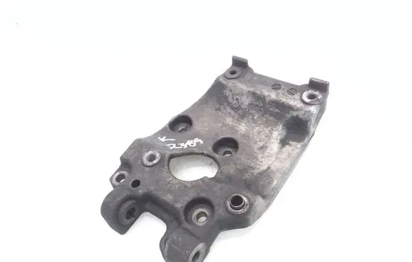 Citroen C5 A/C compressor mount bracket 9646719580
