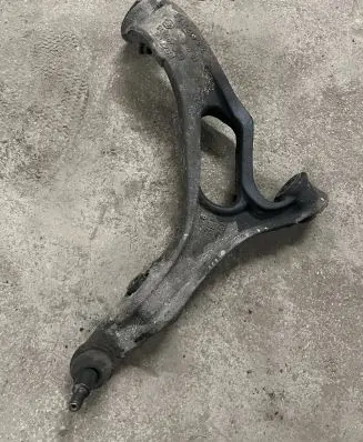 Volkswagen Touareg I Front lower control arm/wishbone 7L0407153B