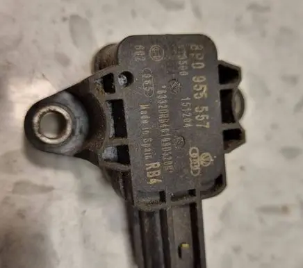 Audi A4 S4 B7 8E 8H Airbag deployment crash/impact sensor 8P0955557 4T2500