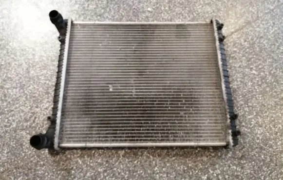 Audi A2 Coolant radiator 8Z0121251D