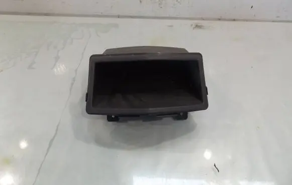 KIA Carens II Glove box