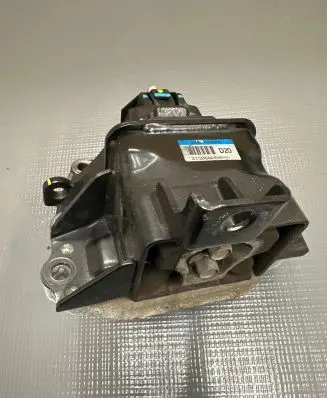 KIA Sportage Engine mount bracket 21350D9200
