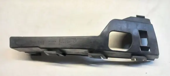 Ford Focus Front bumper mounting bracket 4M5117E856AC
