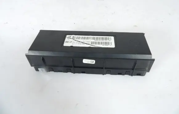 Opel Meriva B Engine control unit/module 13586180