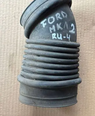 Air intake hose/pipe