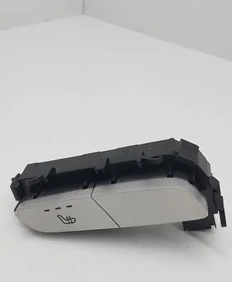Mercedes-Benz C W205 Seat heating switch A2139057302 SW133101