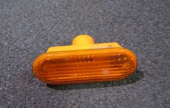 Ford Fiesta Front fender indicator light 2s6a13k354ad