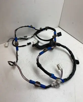 Toyota Auris E210 Rear door wiring loom 8215402D30B