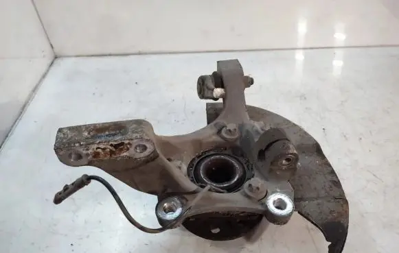 Opel Vectra C Front wheel hub 