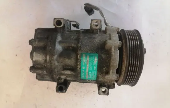 Ford C-MAX I Air conditioning (A/C) compressor (pump) 3M5H19D629HC